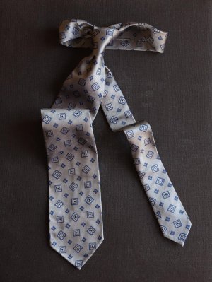 画像2: Francesco Marino（フランチェスコ　マリーノ）　シルク　ベージュ×ネイビー　小紋　ジャガード　オールシーズン