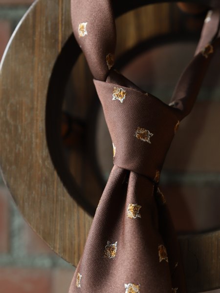 画像4: Atto Vannucci (アットヴァンヌッチ)　　シルク　ブラウン　イエローフォックス柄　ジャガード　オールシーズン (4)